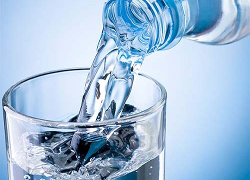 La importancia del agua para la salud bucodental